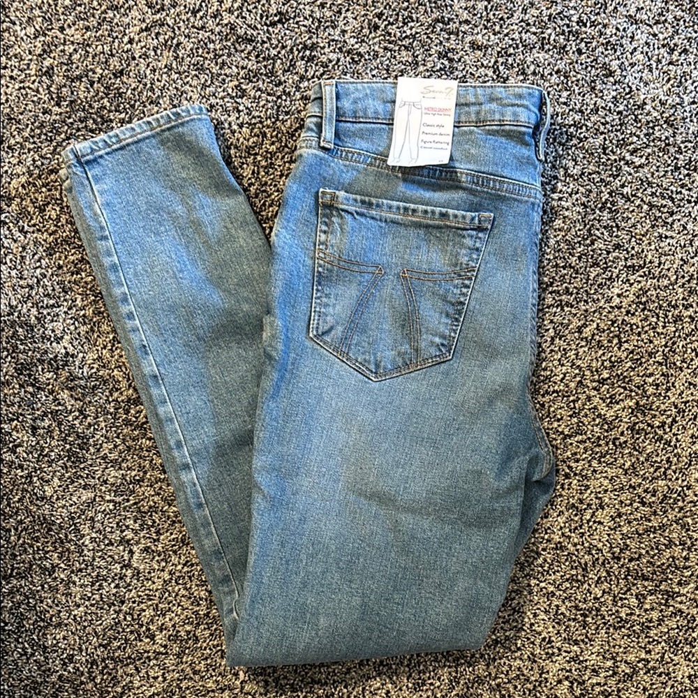 Seven7 Blue Straight Leg Jeans Classic Style